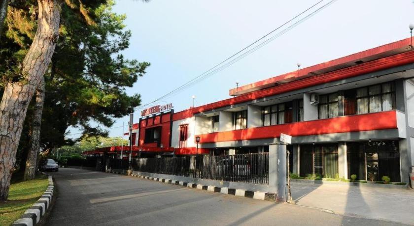 Hotel Benteng Bukittinggi Exterior foto